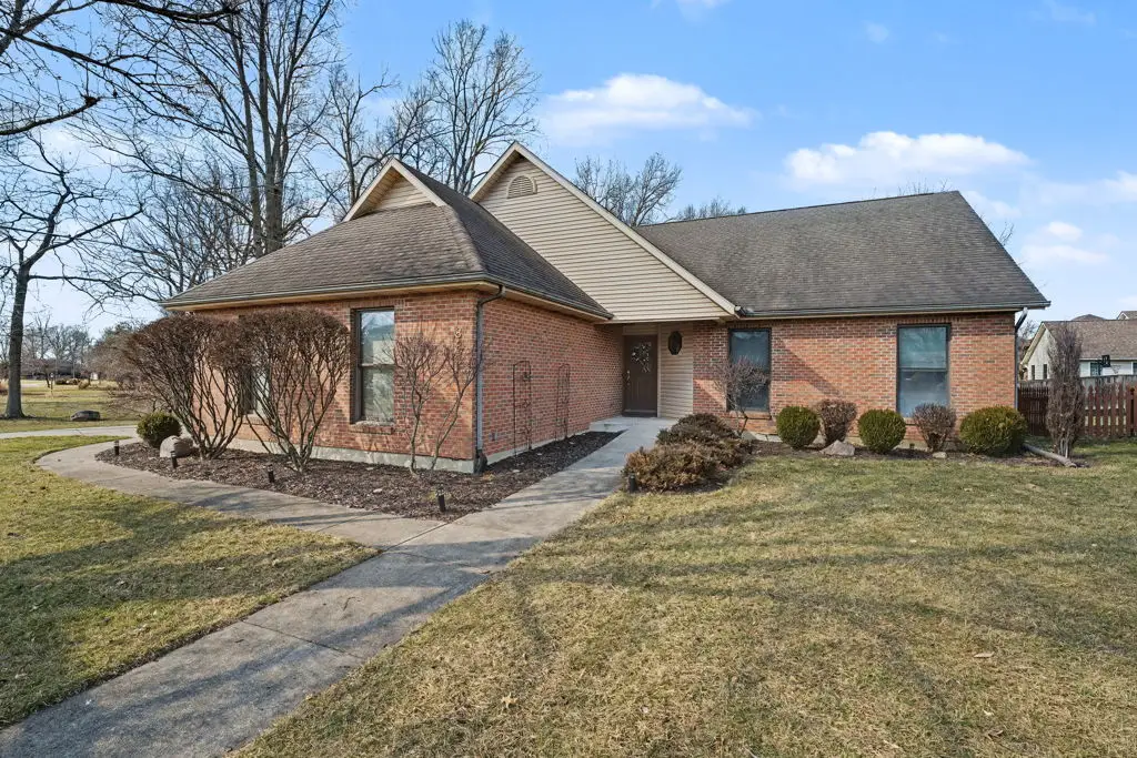 885 Chelsea Lane, Tipp City, OH 45371 - #1