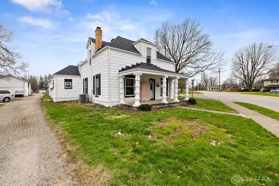 618 W Jefferson Street, New Carlisle, OH 45344 - #3