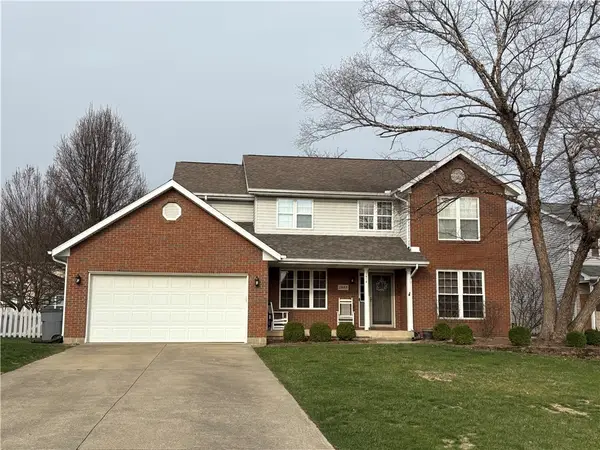 2882 Red Oak Circle, Troy, OH 45373