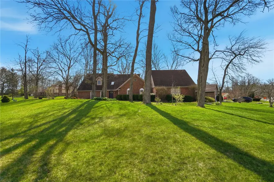 2734 Cricket Woods Drive, Butler, OH 45414 - #2