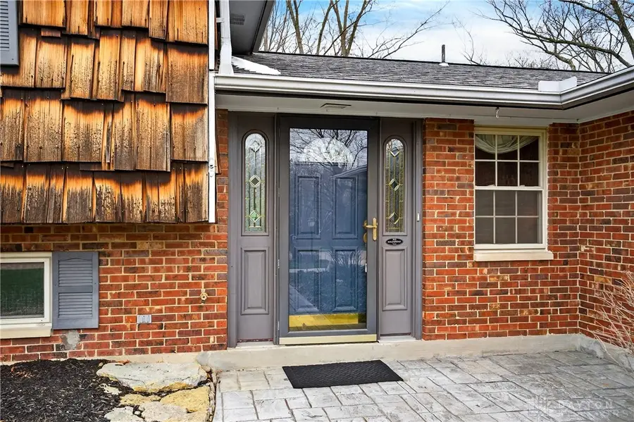 1547 Ambridge Road, Centerville, OH 45459 - #3