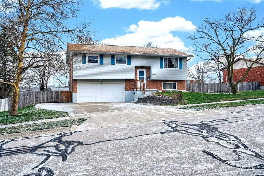 1845 S Bayberry Drive, Miamisburg, OH 45342 - #2