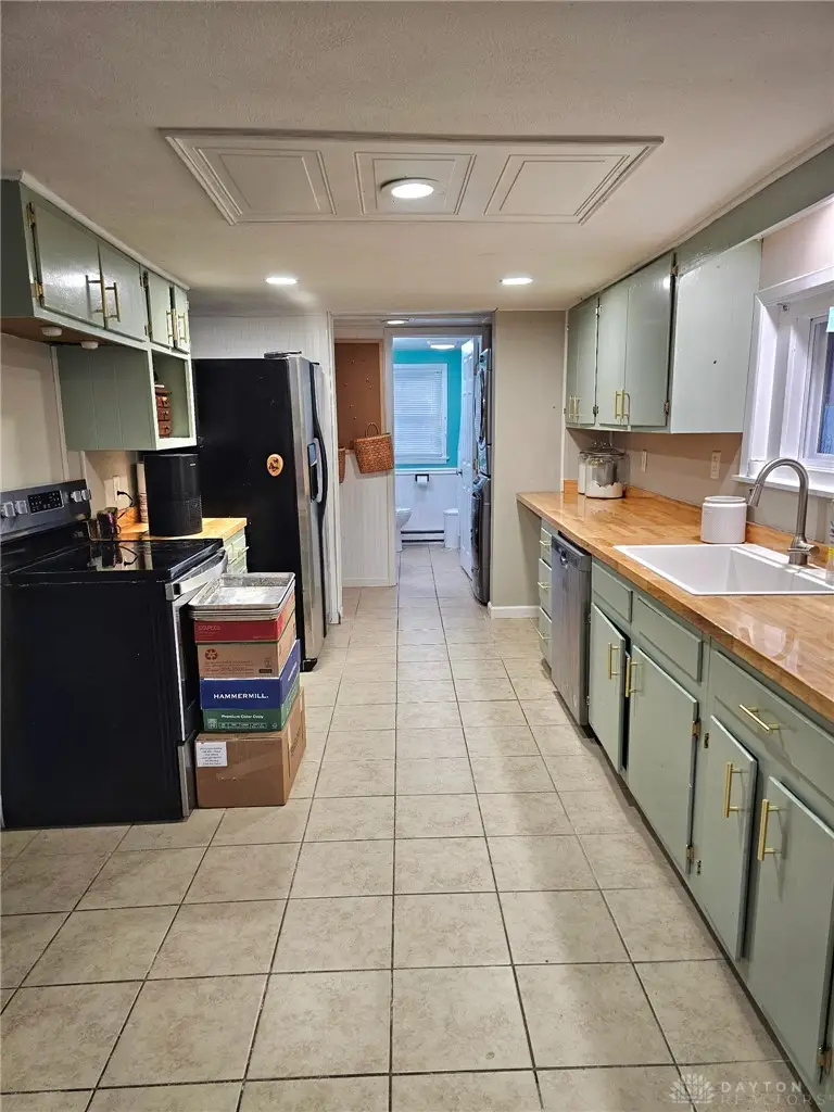 11 W Cross Street, Laura, OH 45337 - #3