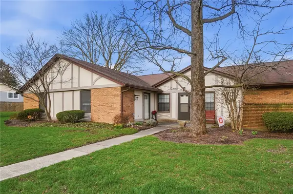 812 Pine Needles Drive, Dayton, OH 45458