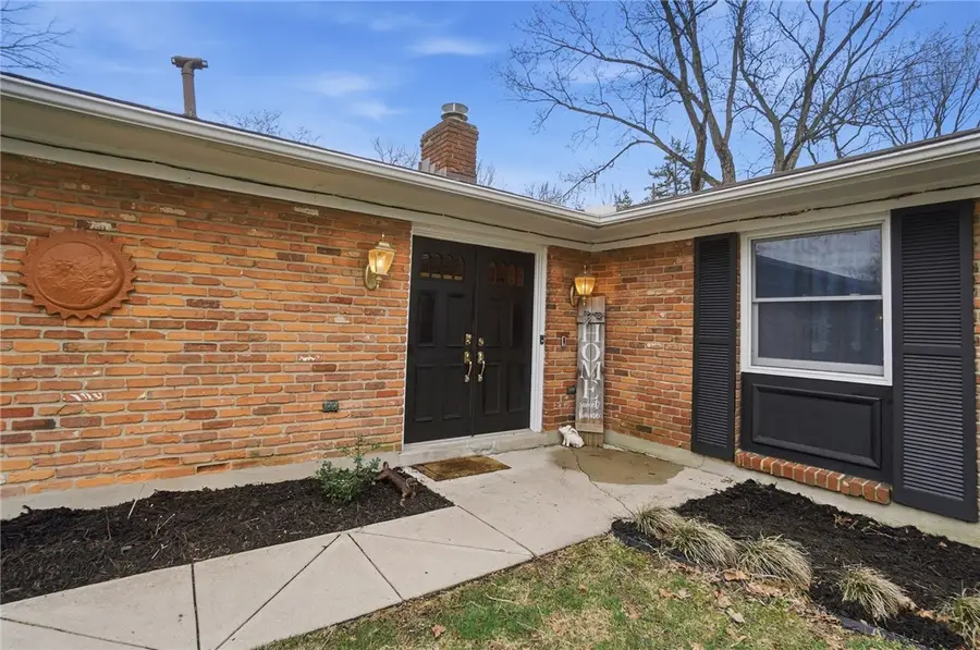 440 Walsingham Court, Centerville, OH 45429 - #3