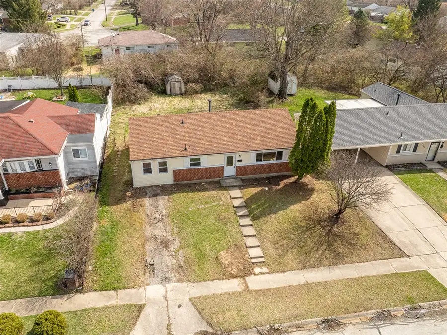 1692 Hopewell Avenue, Jefferson, OH 45417 - #3