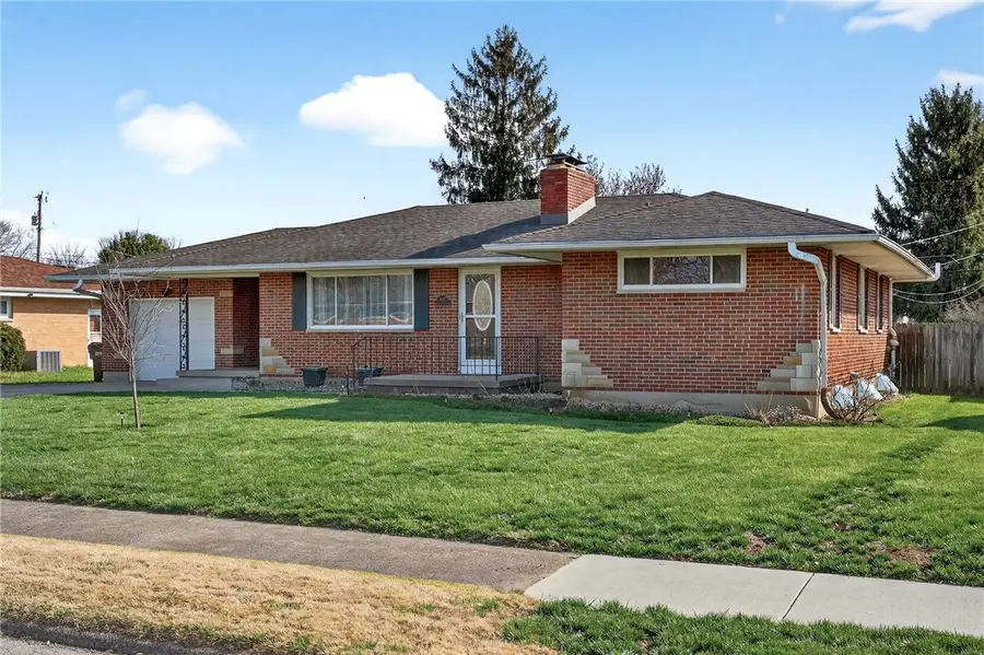 805 N Monroe Drive, Xenia, OH 45385 - #3