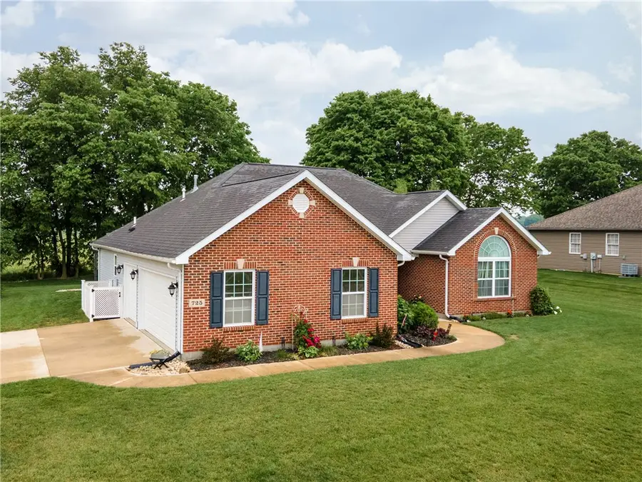 725 Loxley Lane, Troy, OH 45373 - #3
