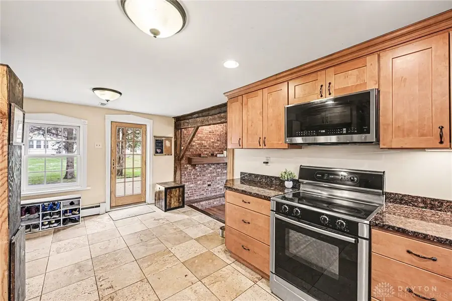 660 S Main Street, Springboro, OH 45066 - #2