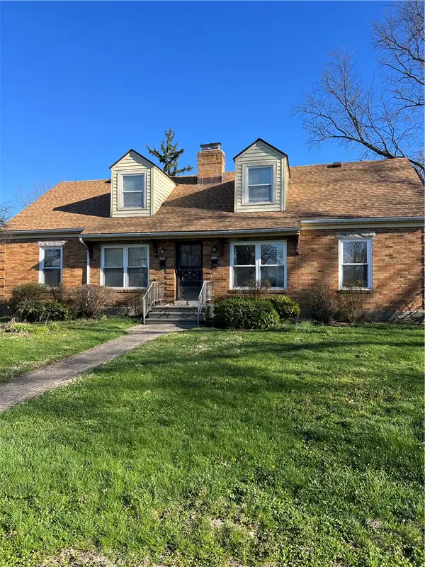 209 Carrlands Drive, Kettering, OH 45429