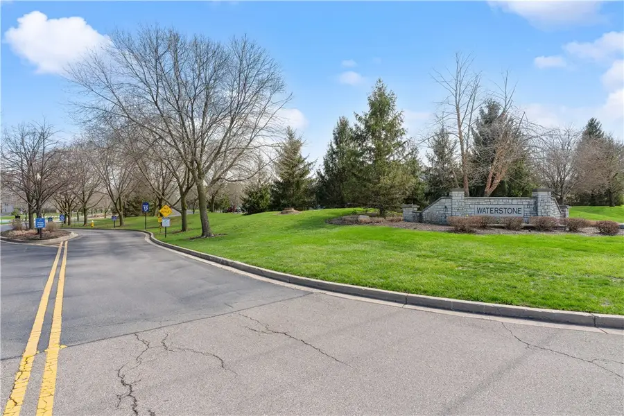 1800 Waterstone Boulevard #207, Washington, OH 45342 - #3