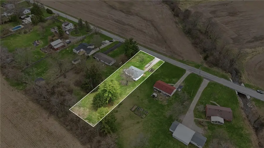 1166 W Sparrow Road, Springfield, OH 45502 - #3