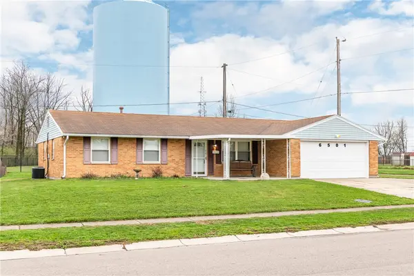 6501 Stonehurst Drive, Huber Heights, OH 45424