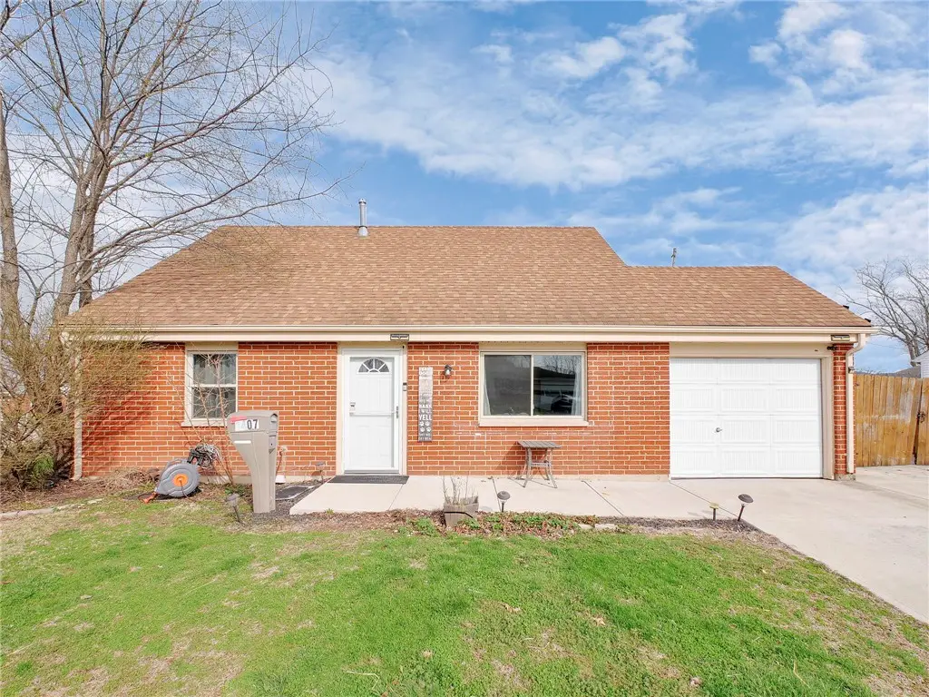 1407 Navajo Drive, Xenia, OH 45385 - #1