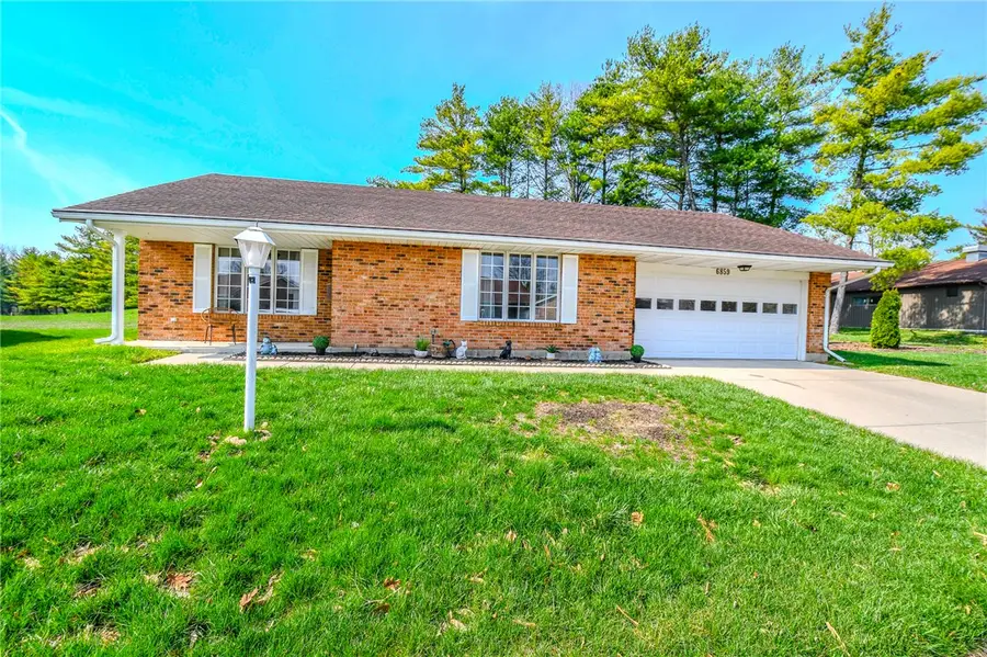 6859 Willow Creek Drive, Huber Heights, OH 45424 - #3