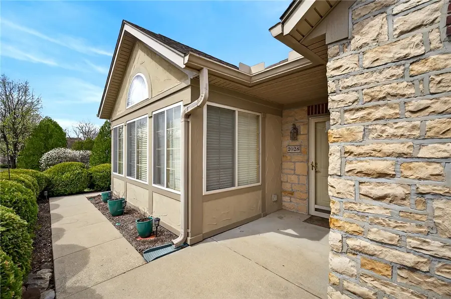 2028 Wentworth Village Drive, Bellbrook, OH 45305 - #2