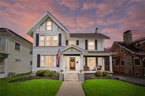 19 Beverly Place, Oakwood, OH 45419