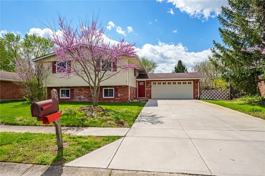 5055 Hahn Avenue, Fairborn, OH 45324 - #2