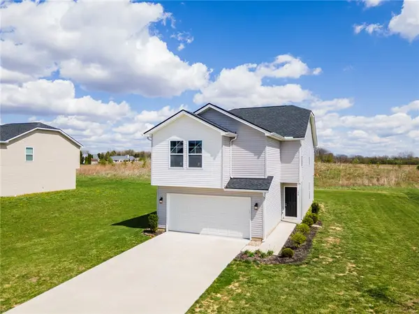 778 Oakdale Drive, Jamestown Vlg, OH 45335