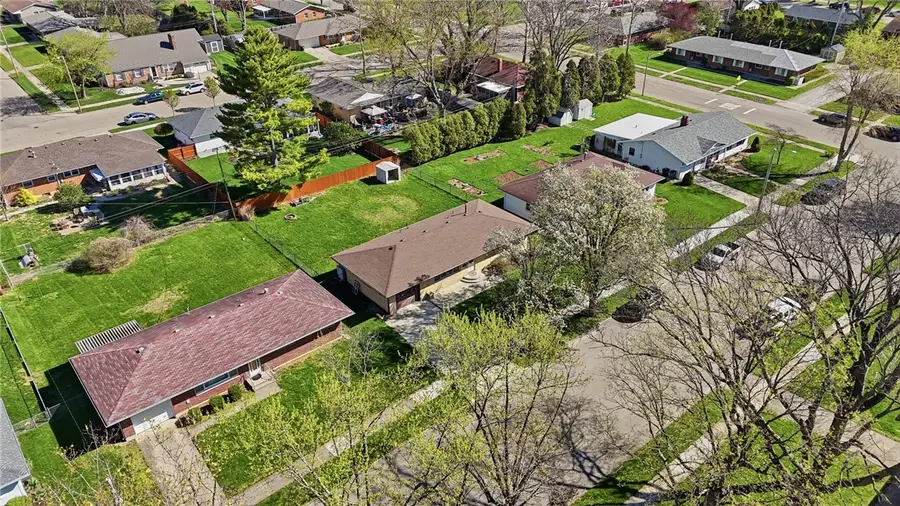 1325 Chelsea Road, Troy, OH 45373 - #2