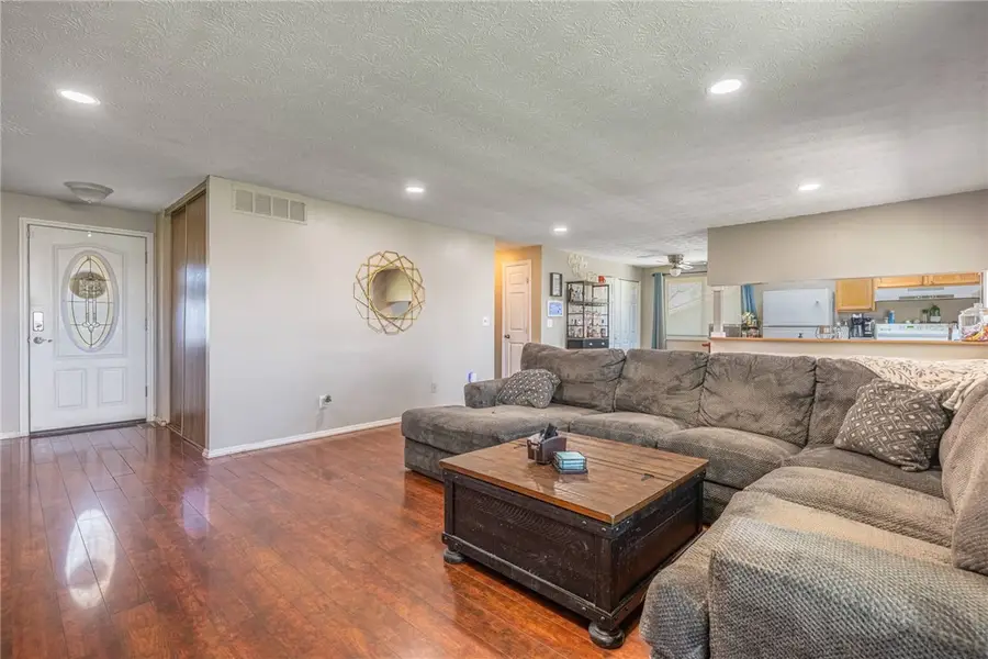 4933 Arrowview Drive, Huber Heights, OH 45424 - #3