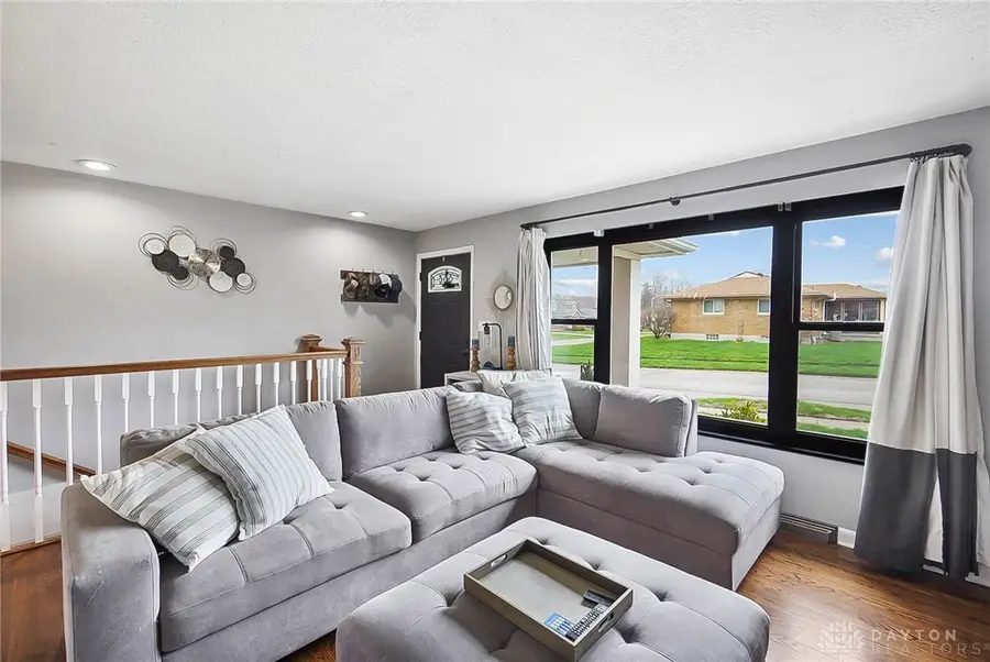 4320 Renwood Drive, Dayton, OH 45429 - #3