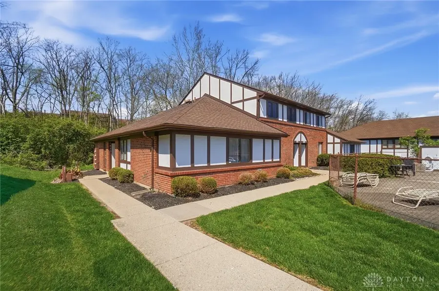 1823 Sheltering Tree Drive, West Carrollton, OH 45449 - #3