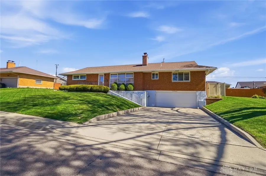 519 Kenbrook Drive, Vandalia, OH 45377 - #3