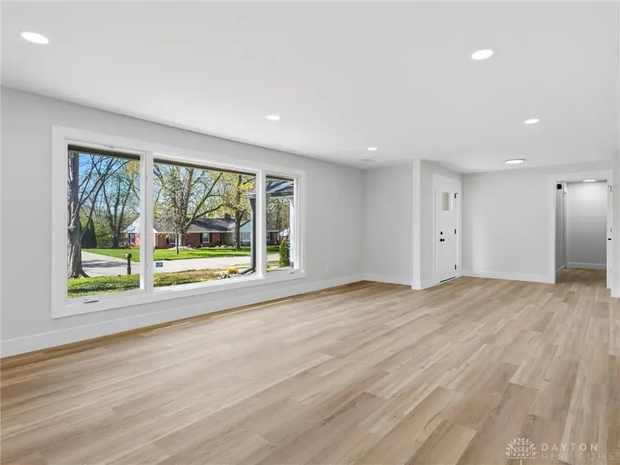 801 Southford Avenue, Dayton, OH 45429 - #3