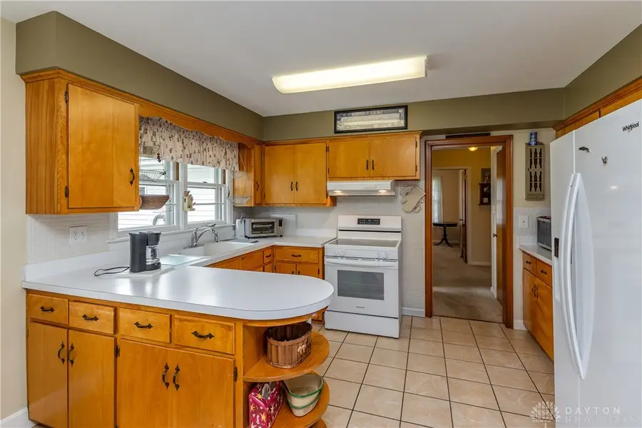 7120 Taywood Road, Clayton, OH 45322 - #2