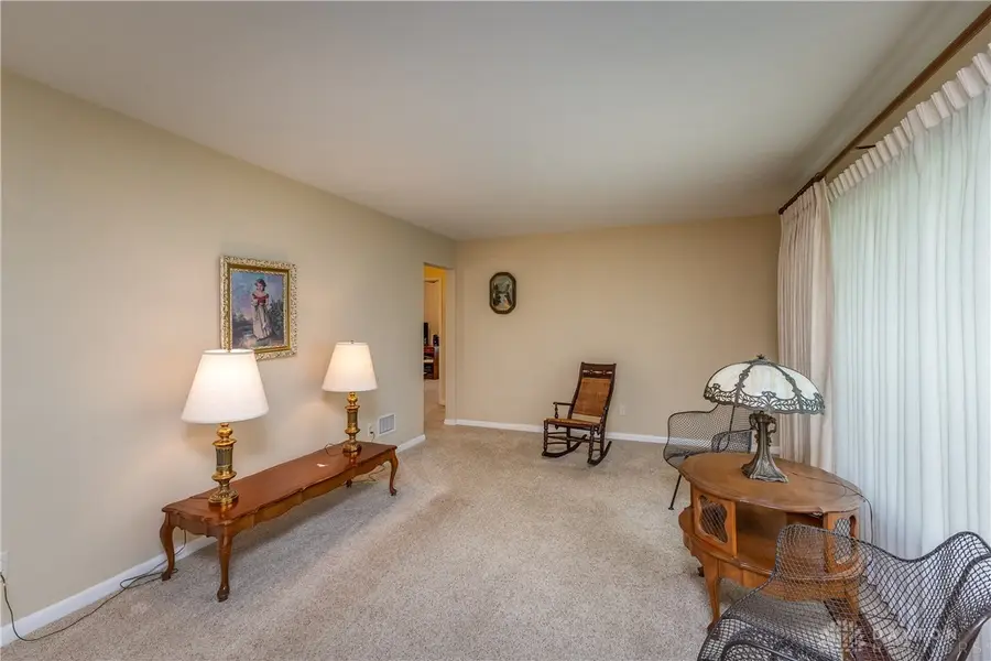 7120 Taywood Road, Clayton, OH 45322 - #3