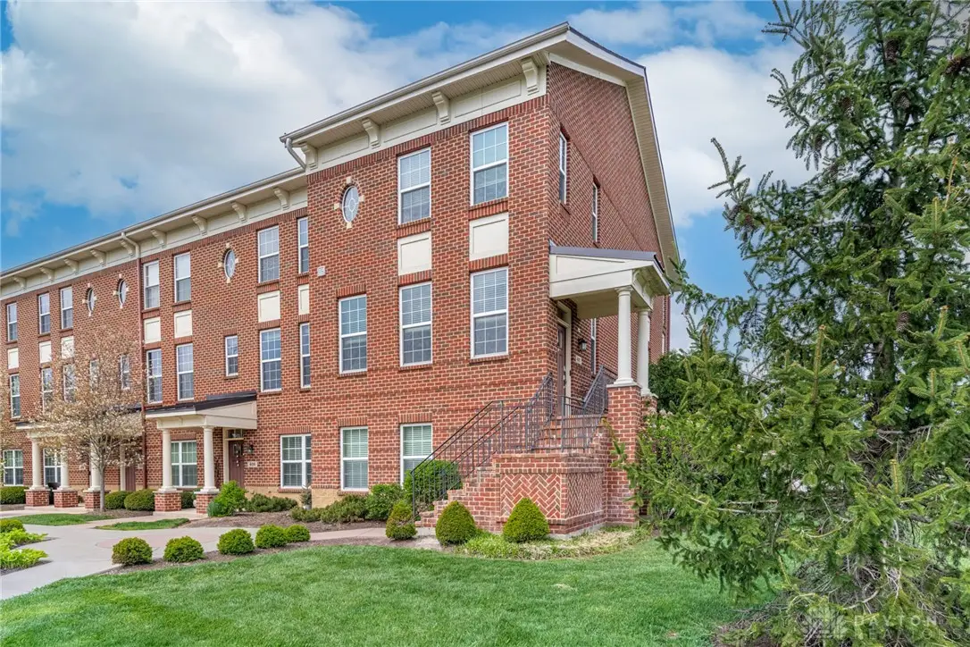 407 Brownstone Row, Springboro, OH 45066 - #1