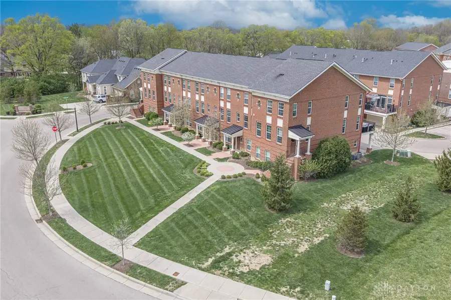 407 Brownstone Row, Springboro, OH 45066 - #3