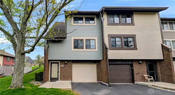 6032 Cinnamon Tree Court, Englewood, OH 45322