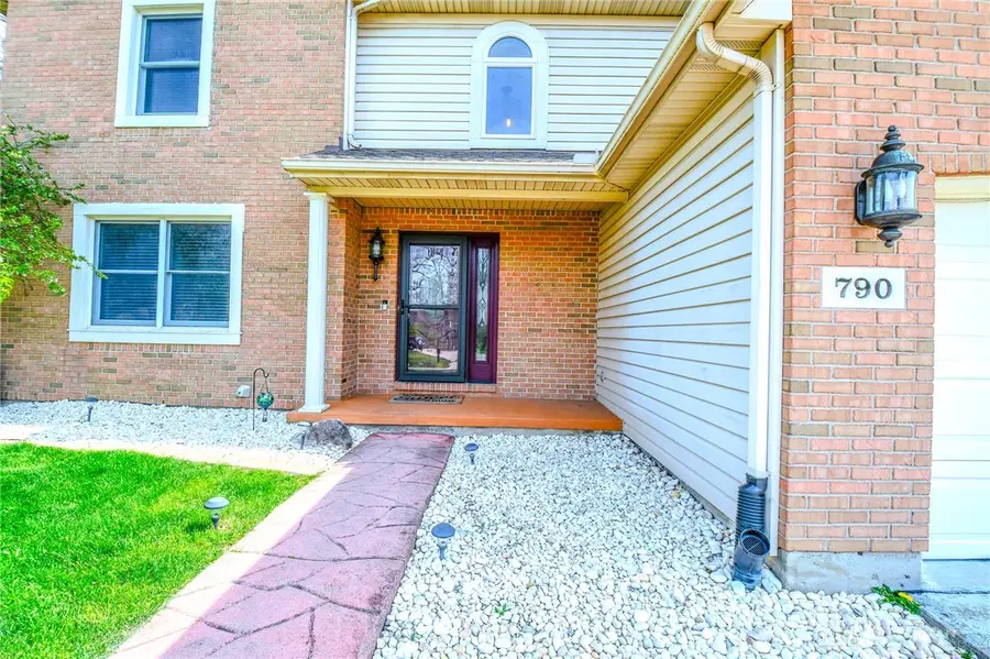 790 Chaucer Lane, Tipp City, OH 45371 - #3