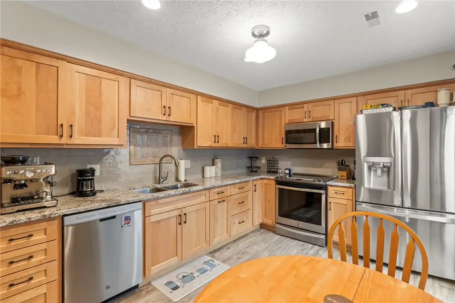 957 Pine Needles Drive, Centerville, OH 45458 - #2