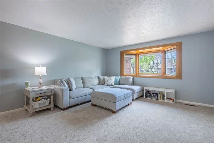 5385 Royalwood Drive, Centerville, OH 45429 - #3