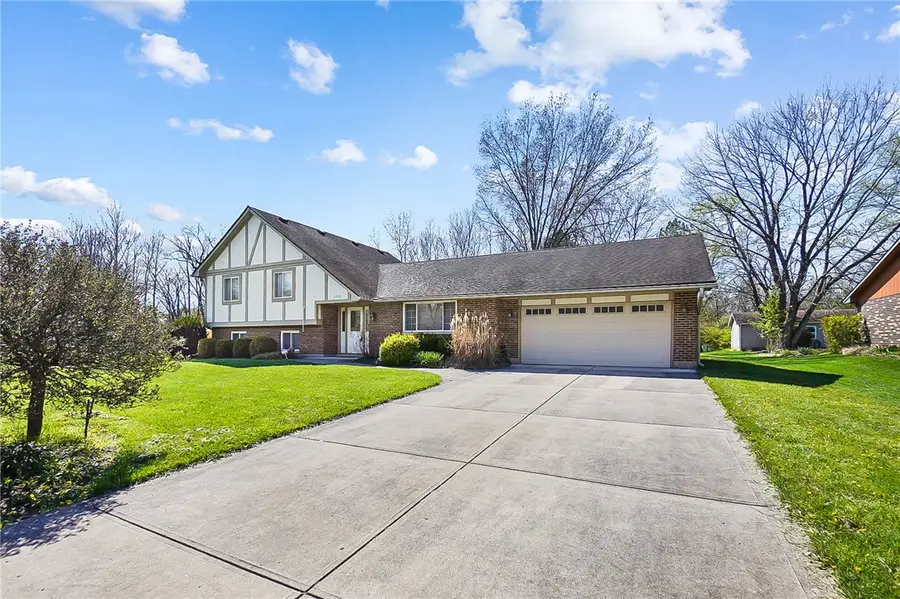 1651 N Laddie Court, Beavercreek, OH 45432 - #3