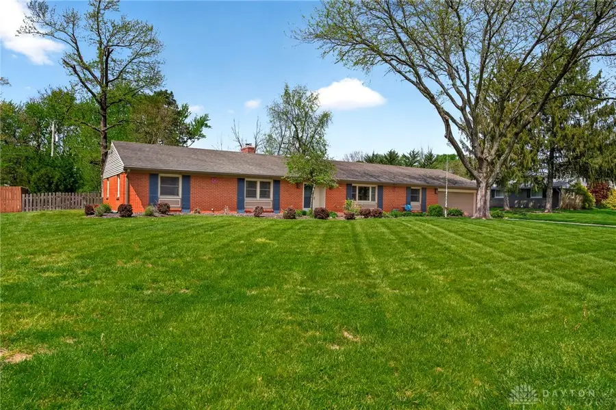 5583 Hugh Drive, Centerville, OH 45459 - #3