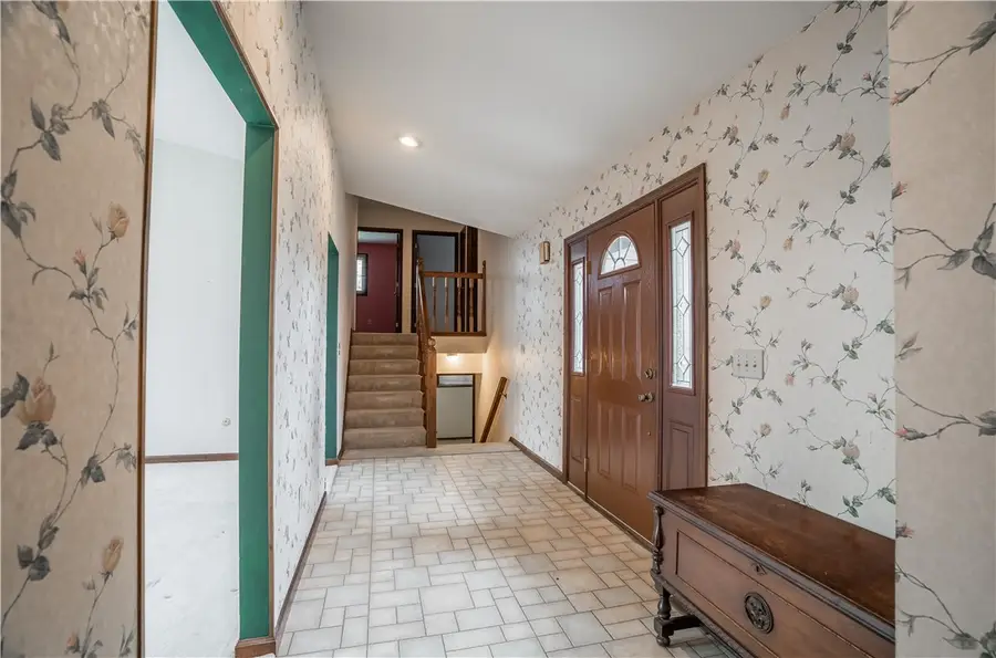 3413 Diamondback Drive, Butler, OH 45414 - #2