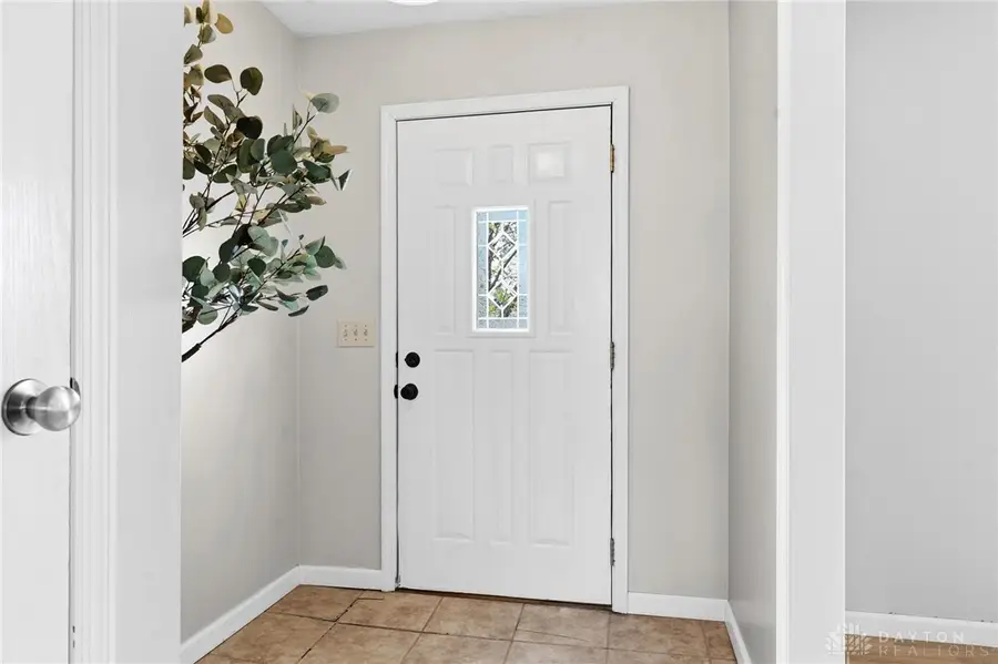 8750 Castlecreek Drive, Centerville, OH 45458 - #3