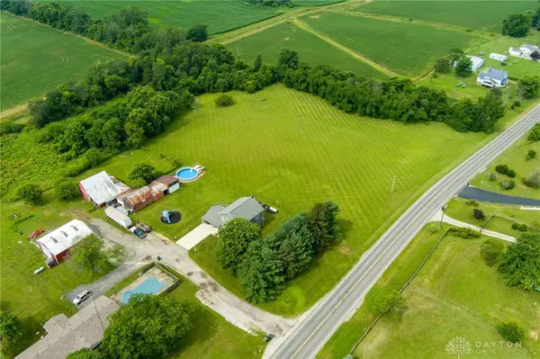 6245 Old Us Route 35, Jamestown Vlg, OH 45335