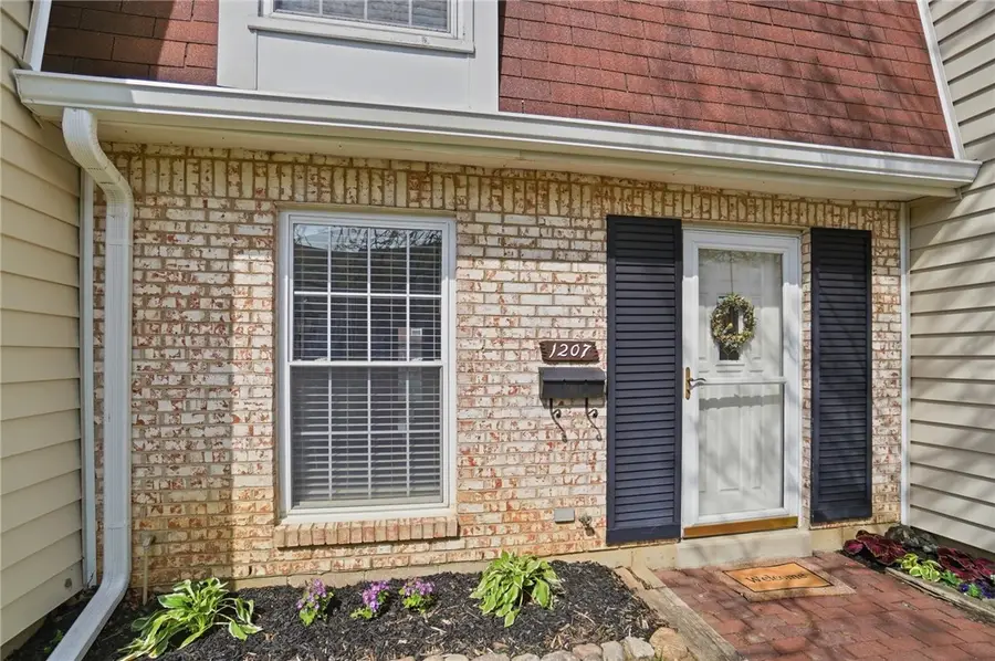 1207 Georgetown Court, Fairborn, OH 45324 - #2