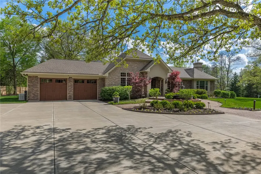 317 Colonial Lane, Washington, OH 45429 - #3