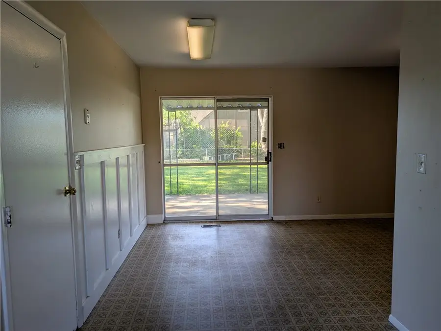 1006 N Nutmeg Square, Troy, OH 45373 - #3