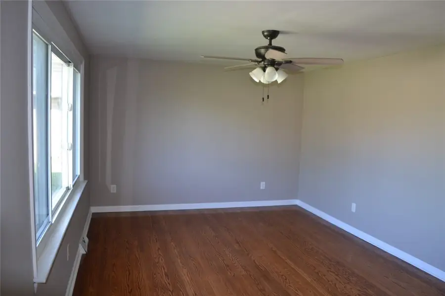 4642 Laredo Street, Northridge, OH 45503 - #3