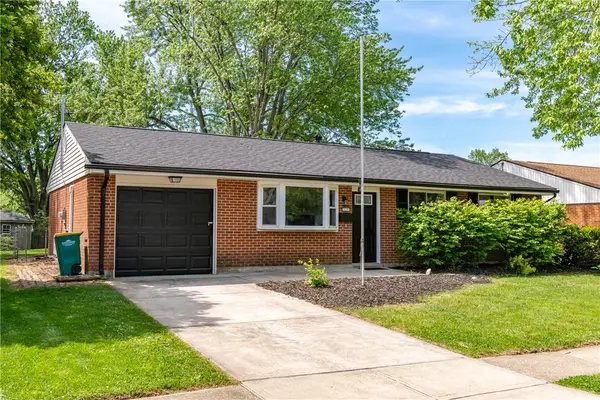 135 Kesling Drive, Springboro, OH 45066