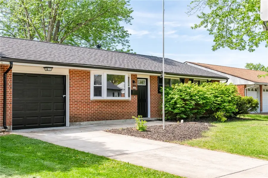 135 Kesling Drive, Springboro, OH 45066 - #3