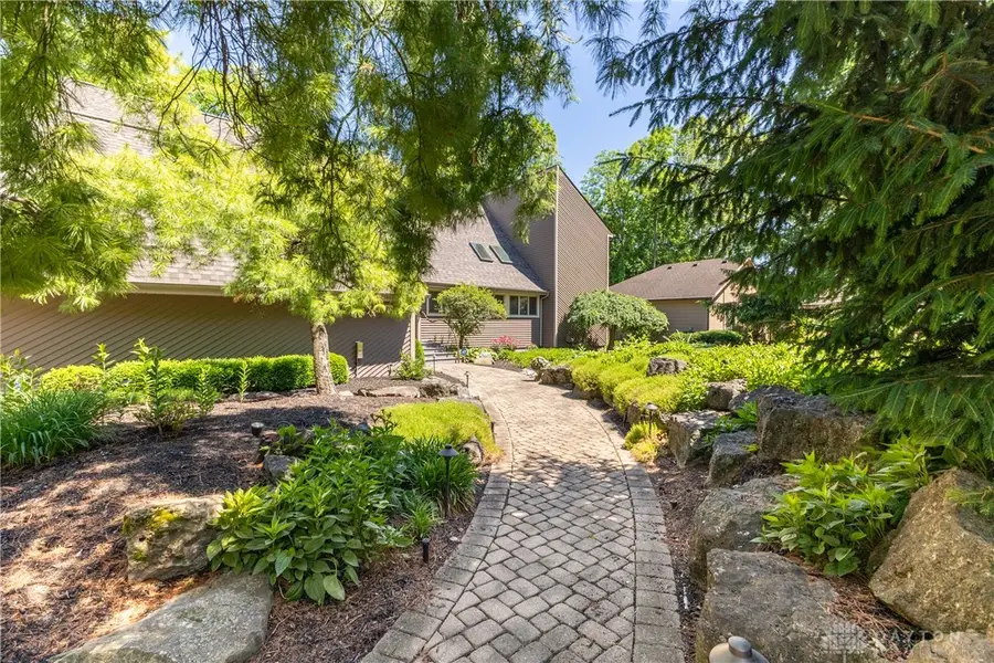 7655 S Winding Way, Tipp City, OH 45371 - #3