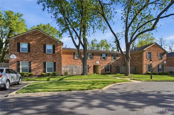 51 Winchester Place, Dayton, OH 45458